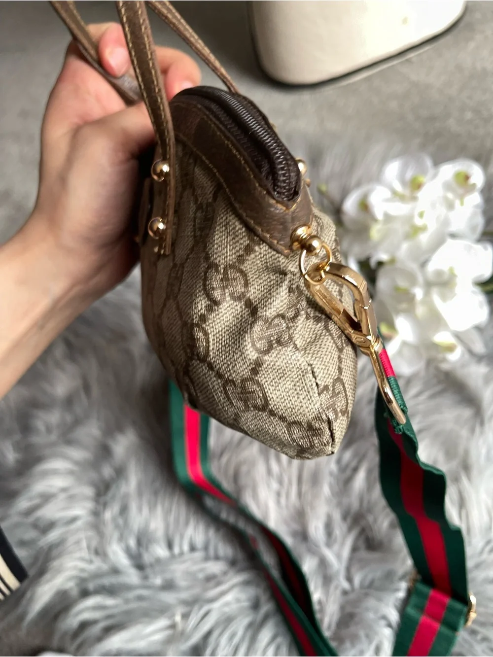 Authentic Gucci vintage GG canvas mini accesory pouch bag 014.89.0032